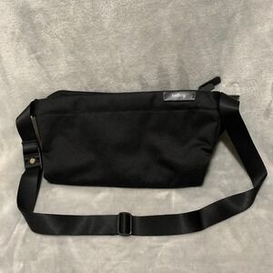 Bellroy Sling Bag Black Crossbody Messenger Travel Waist Pack Adjustable Strap